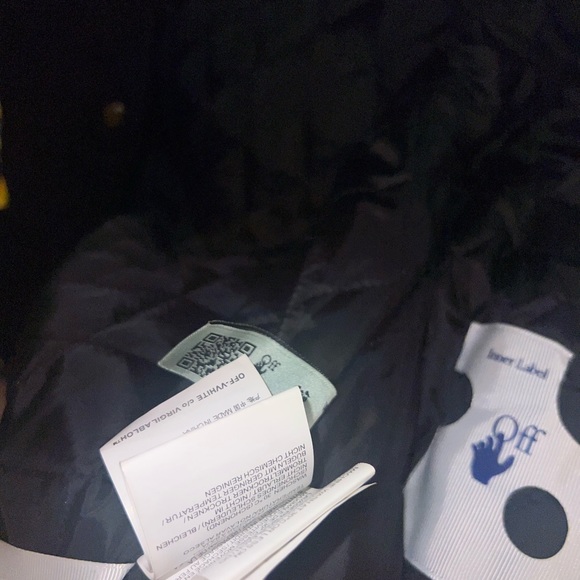 OFF-WHITE C/O VIRGIL ABLOH VARSITY JACKET - BLACK/YELLOW - Picture 7 of 7